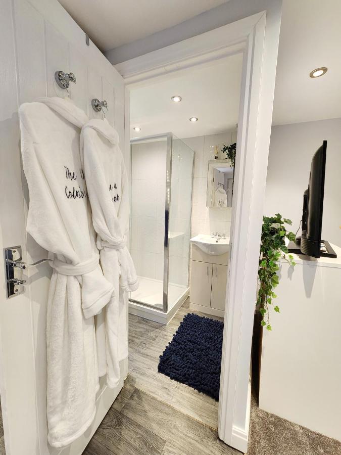 Studio Apartment The Den Colnbrook Ngoại thất bức ảnh